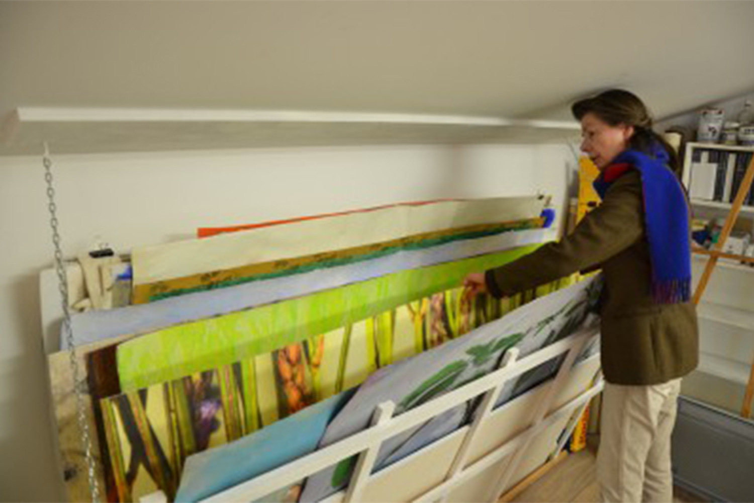 Helga Hartje in ihrem Atelier